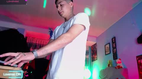 Jhon online show from October 2025 03:38:01 AM