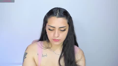 Snapshot of mexitalyguitarist chatting on November 2025 05:42:01 AM Booniee online show from November 2025 05:42:01 AM