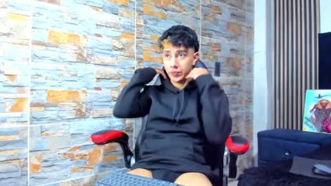 Snapshot of mexwilliams chatting on November 2025 12:59:01 PM mexwilliams online show from November 2025 12:59:01 PM