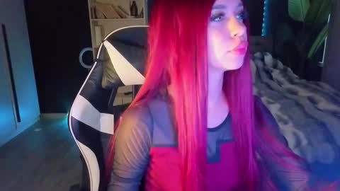 Snapshot of mezzalunaa chatting on November 2025 12:51:02 PM vollmond online show from November 2025 12:51:02 PM