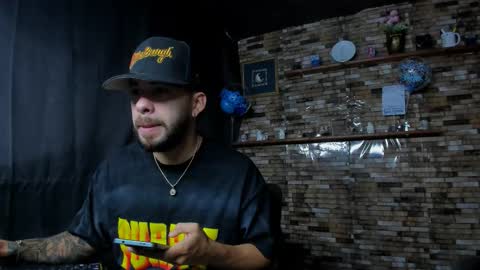 Snapshot of mia_and_vincentt chatting on September 2025 07:13:02 AM Mia and vincentt model indepent online show from September 2025 07:13:02 AM