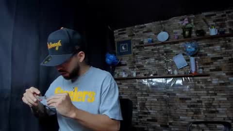 Snapshot of mia_and_vincentt chatting on September 2025 05:34:02 AM Mia and vincentt model indepent online show from September 2025 05:34:02 AM