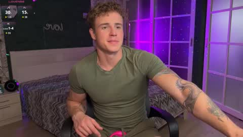 Andre and Mia online show from October 2025 10:01:01 PM