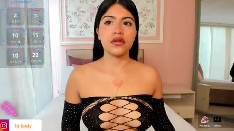 Snapshot of mia_cano_ chatting on November 2025 11:44:01 AM Mia Cano online show from November 2025 11:44:01 AM