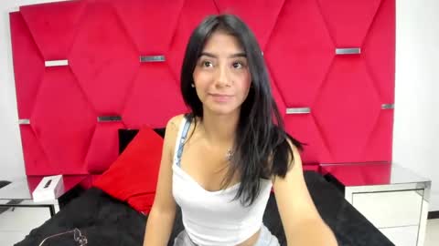 Snapshot of mia_clark18 chatting on October 2025 08:00:02 PM mia_clark18 online show from October 2025 08:00:02 PM