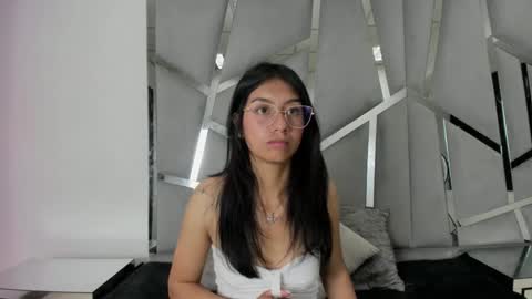 Snapshot of mia_clark18 chatting on October 2025 09:04:01 PM mia_clark18 online show from October 2025 09:04:01 PM