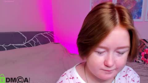 Snapshot of mia_ferd chatting on October 2025 02:22:02 AM Mia online show from October 2025 02:22:02 AM