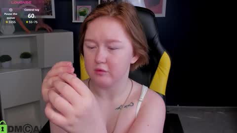 Snapshot of mia_ferd chatting on November 2025 03:18:02 AM Mia online show from November 2025 03:18:02 AM