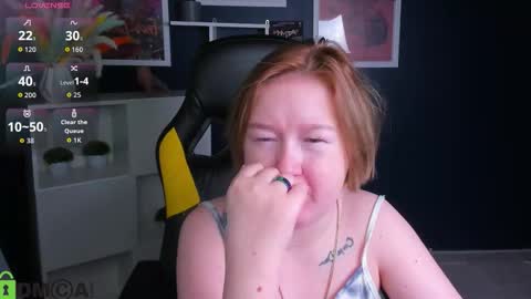 Snapshot of mia_ferd chatting on November 2025 02:44:01 AM Mia online show from November 2025 02:44:01 AM