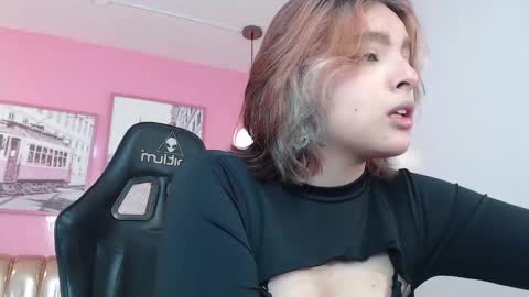 Snapshot of mia_foster_t chatting on October 2025 12:48:02 PM Mia online show from October 2025 12:48:02 PM