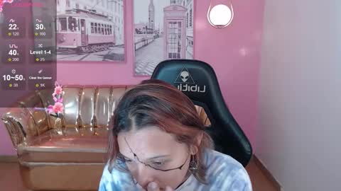 Snapshot of mia_foster_t chatting on October 2025 02:18:01 PM Mia online show from October 2025 02:18:01 PM