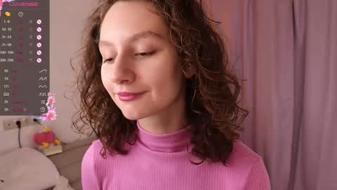 Mia  online show from October 2025 02:48:02 PM