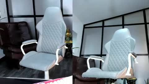 Snapshot of mia_hotwife chatting on February 2025 06:44:01 PM Mia.... Nice to meet you thumb up me please its important online show from February 2025 06:44:01 PM