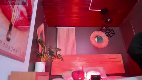 Val  online show from October 2025 12:24:02 PM