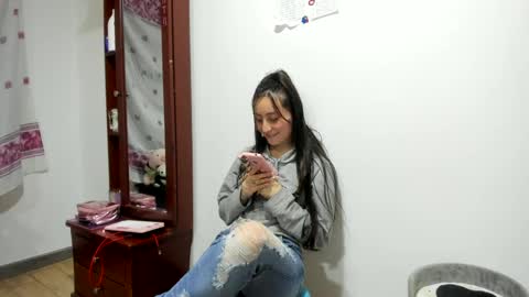 mia kaneee online show from January 2025 12:49:02 AM