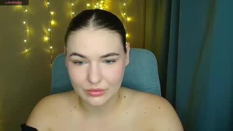 mia_lemm online show from November 2025 08:35:02 AM