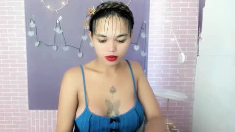 M I A online show from September 2025 06:26:02 AM