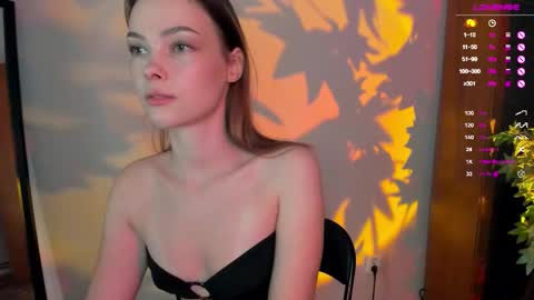 Mia online show from September 2025 08:36:02 AM