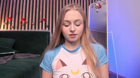 Mia here Appreciate your support online show from December 2024 06:28:01 PM