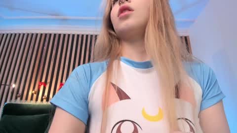 Mia here Appreciate your support online show from December 2024 03:50:02 PM