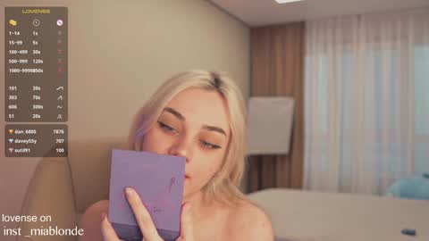 mia_milagros online show from January 2025 06:20:01 AM