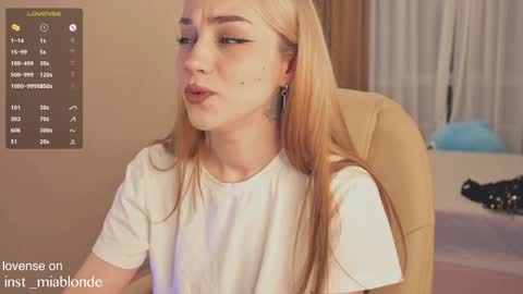 mia_milagros online show from January 2025 01:08:01 AM