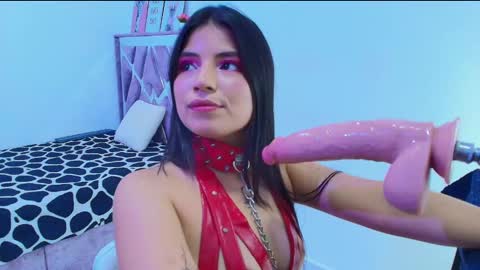 mia novoa online show from December 2024 03:09:01 AM