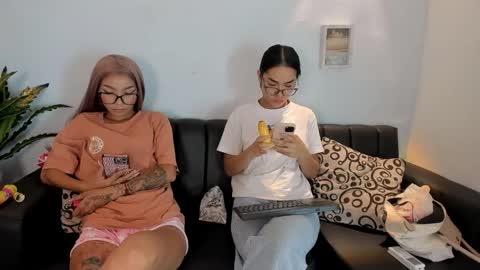 mia_petite72 online show from November 2025 11:14:01 PM