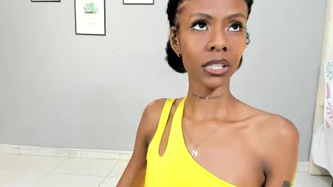 Mia online show from March 2025 02:56:01 PM