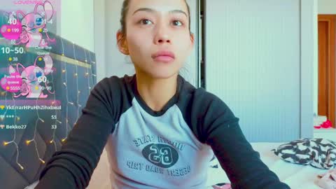Mia online show from March 2025 10:30:02 AM