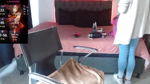 Snapshot of mia_velvet1 chatting on October 2025 03:12:01 PM MIA online show from October 2025 03:12:01 PM