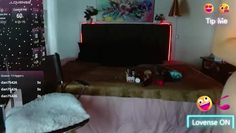 Snapshot of mia_velvet1 chatting on October 2025 01:35:02 PM MIA online show from October 2025 01:35:02 PM