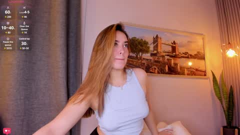 Mia White  online show from January 2025 01:52:02 PM