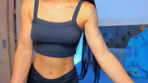 Snapshot of mia_world_ chatting on October 2025 10:56:02 AM online show from October 2025 10:56:02 AM