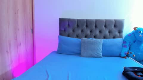 Snapshot of mia_world_ chatting on November 2025 02:49:02 PM online show from November 2025 02:49:02 PM