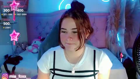 Snapshot of miaa_foxx_ chatting on October 2025 09:13:01 PM Mia online show from October 2025 09:13:01 PM