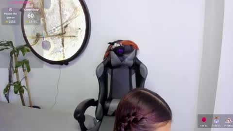 Snapshot of miaa_rosse_23 chatting on October 2025 12:03:01 PM Mia online show from October 2025 12:03:01 PM