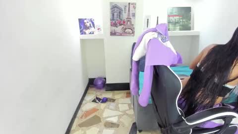 Snapshot of miaa_scott chatting on October 2025 01:10:01 PM online show from October 2025 01:10:01 PM