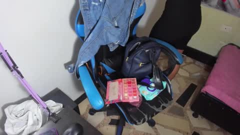 Snapshot of miaa_scott chatting on October 2025 12:50:01 PM online show from October 2025 12:50:01 PM