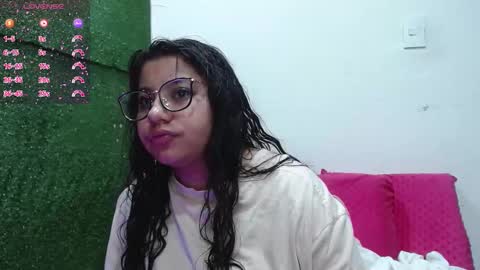 miaa_smiith1 online show from November 2025 10:03:01 AM