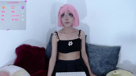 Mia online show from December 2024 07:34:02 PM
