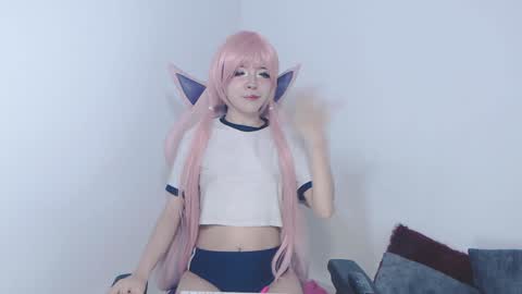 Mia online show from February 2025 10:43:01 PM