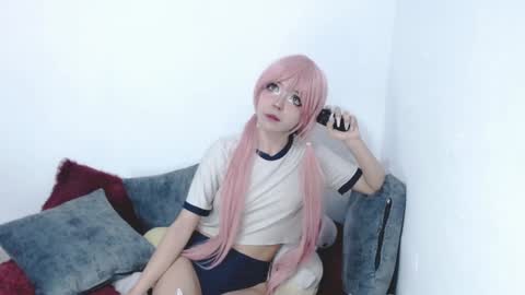 Mia online show from February 2025 01:47:01 AM