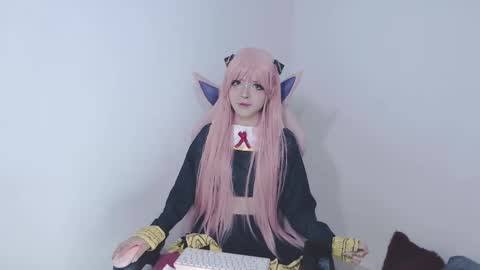 Mia online show from February 2025 03:06:01 PM