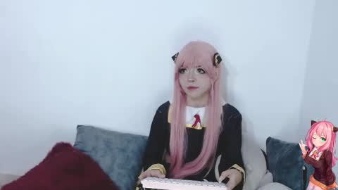 Mia online show from February 2025 09:15:02 PM