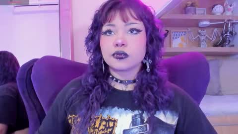 Mia online show from October 2025 03:58:01 AM