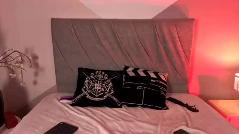 miablack_k online show from October 2025 09:47:02 PM