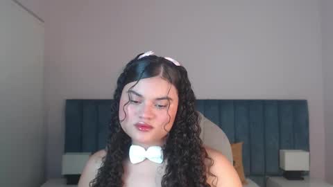 Miabloomm online show from September 2025 02:24:01 AM