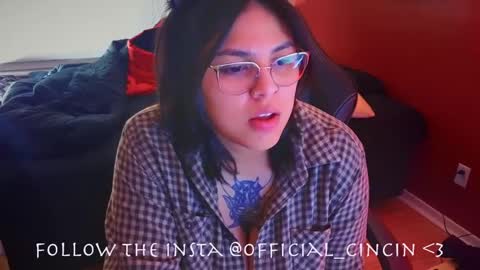 Mia online show from February 2025 04:49:01 AM