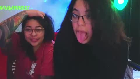 Snapshot of miacanela_xo chatting on October 2025 02:31:01 AM Mia online show from October 2025 02:31:01 AM